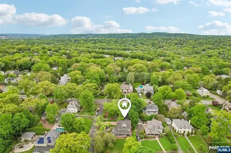 308 Woodside Avenue Ridgewood NJ 07450