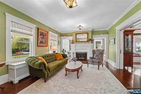 308 Woodside Avenue Ridgewood NJ 07450