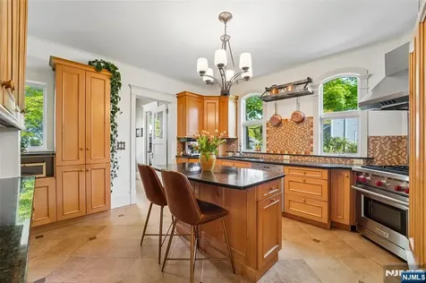 308 Woodside Avenue Ridgewood NJ 07450