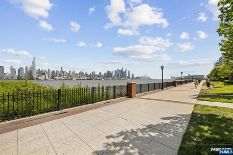 24 Ave At Port Imperial West New York NJ 07093