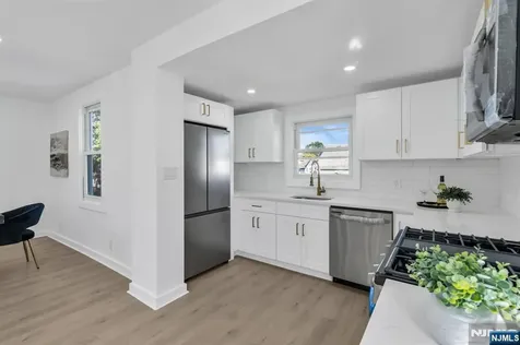 288 Harrison Street Nutley NJ 07110