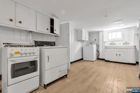 288 Harrison Street Nutley NJ 07110