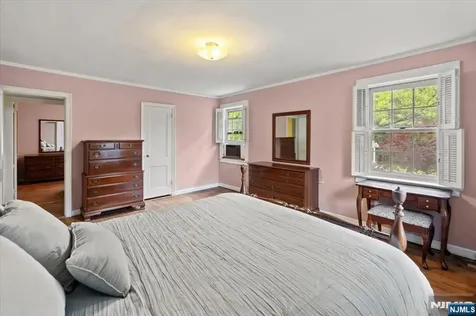 302 Howard Avenue Fair Lawn NJ 07410