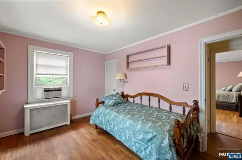 302 Howard Avenue Fair Lawn NJ 07410