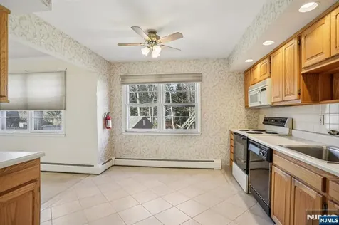 2 Eisenhower Road Closter NJ 07624
