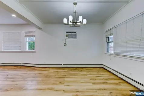 40 Grove Street Elmwood Park NJ 07407