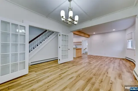 40 Grove Street Elmwood Park NJ 07407
