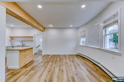 40 Grove Street Elmwood Park NJ 07407
