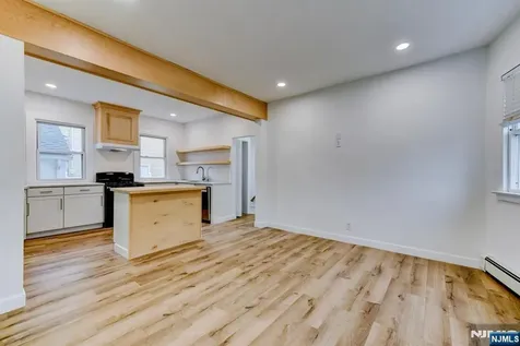 40 Grove Street Elmwood Park NJ 07407