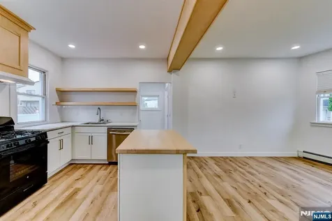 40 Grove Street Elmwood Park NJ 07407