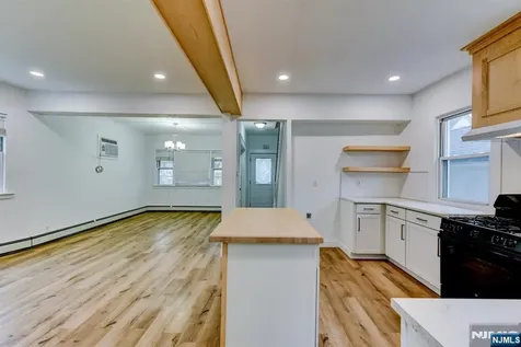 40 Grove Street Elmwood Park NJ 07407