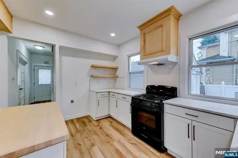 40 Grove Street Elmwood Park NJ 07407