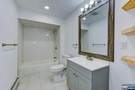 40 Grove Street Elmwood Park NJ 07407
