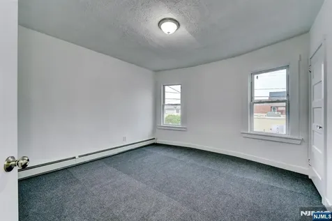 40 Grove Street Elmwood Park NJ 07407