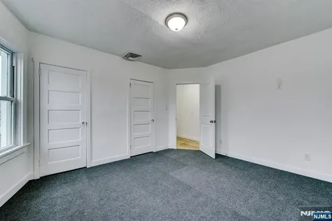 40 Grove Street Elmwood Park NJ 07407