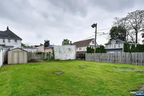 40 Grove Street Elmwood Park NJ 07407