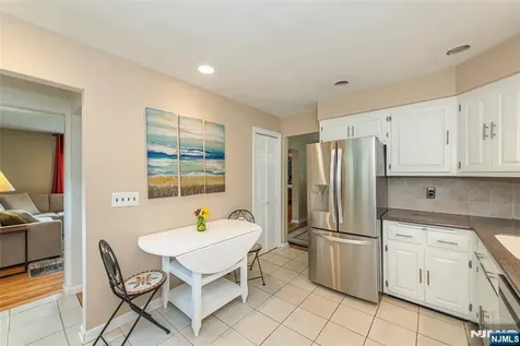 86 Minnehaha Boulevard Oakland NJ 07436