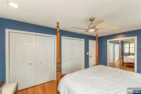 86 Minnehaha Boulevard Oakland NJ 07436