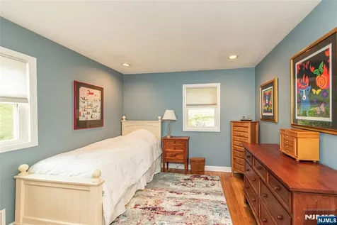 86 Minnehaha Boulevard Oakland NJ 07436