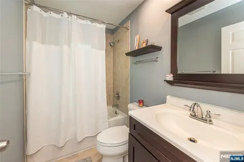 86 Minnehaha Boulevard Oakland NJ 07436