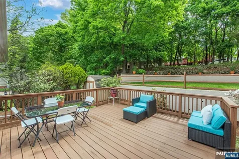 86 Minnehaha Boulevard Oakland NJ 07436