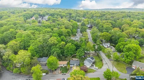 86 Minnehaha Boulevard Oakland NJ 07436