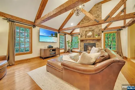 20 Dianne Drive Montville Township NJ 07045