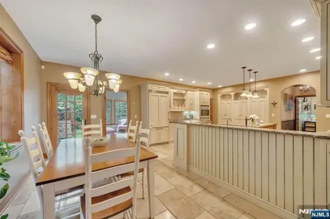20 Dianne Drive Montville Township NJ 07045