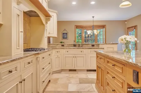 20 Dianne Drive Montville Township NJ 07045