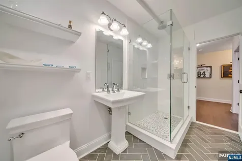 20 Dianne Drive Montville Township NJ 07045