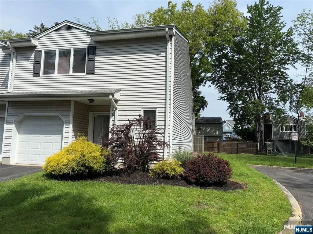 35 Meadowview Terrace Fair Lawn NJ 07410