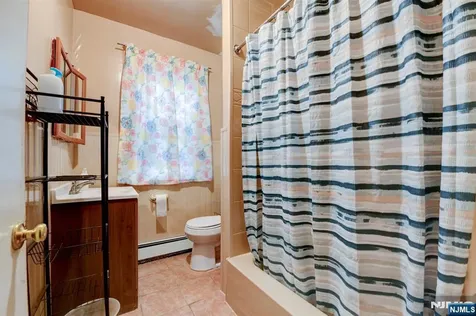 147 4th Avenue East Orange NJ 07017