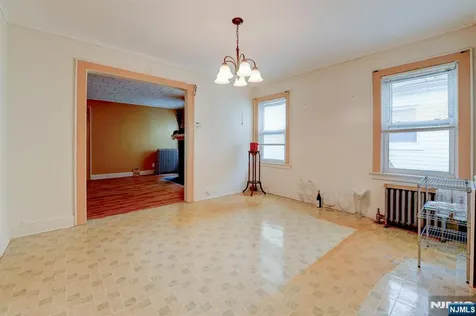 147 4th Avenue East Orange NJ 07017