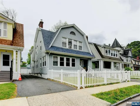 147 4th Avenue East Orange NJ 07017