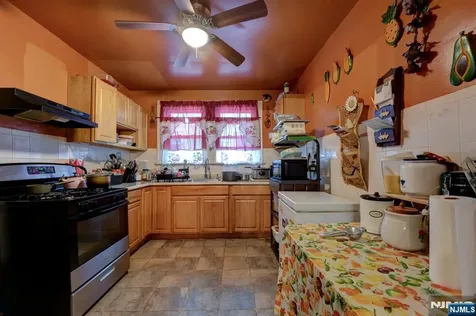 147 4th Avenue East Orange NJ 07017