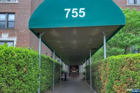 755 Anderson Avenue Cliffside Park NJ 07010