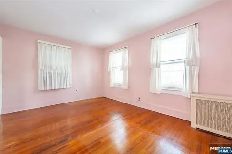 214 Prospect Avenue North Arlington NJ 07031