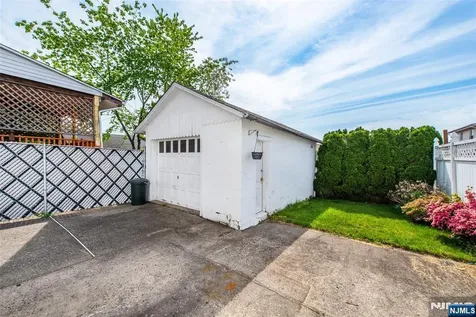 214 Prospect Avenue North Arlington NJ 07031