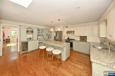 421 Hawthorne Place Ridgewood NJ 07450