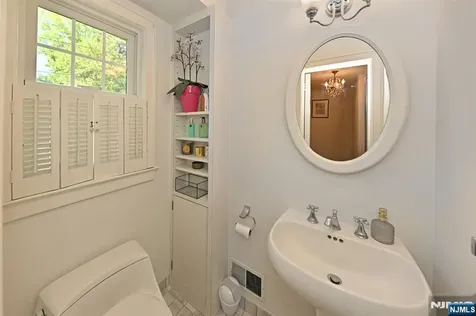 421 Hawthorne Place Ridgewood NJ 07450