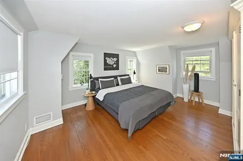 421 Hawthorne Place Ridgewood NJ 07450