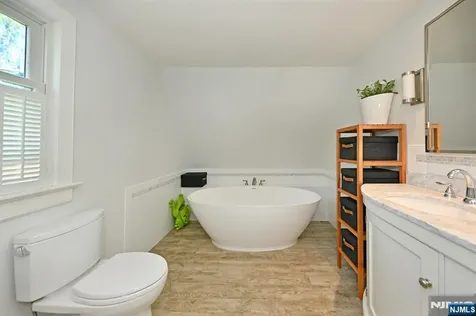 421 Hawthorne Place Ridgewood NJ 07450
