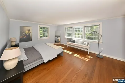 421 Hawthorne Place Ridgewood NJ 07450