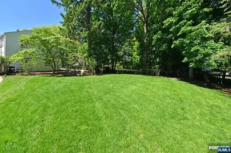 421 Hawthorne Place Ridgewood NJ 07450