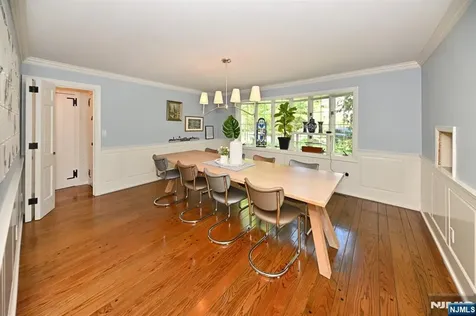 421 Hawthorne Place Ridgewood NJ 07450
