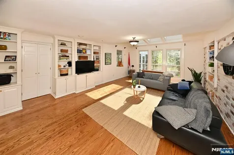 421 Hawthorne Place Ridgewood NJ 07450
