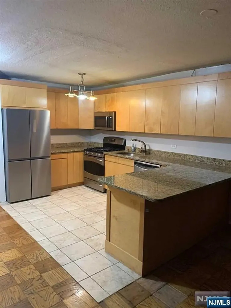 7004 Boulevard East Guttenberg NJ 07093