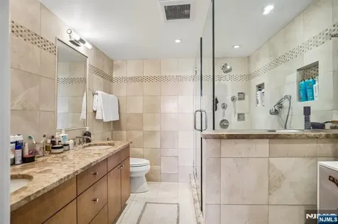 1077 River Road Edgewater NJ 07020