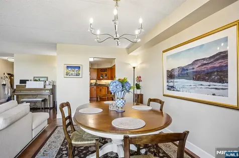 1077 River Road Edgewater NJ 07020
