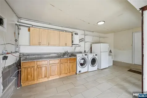 55 17th Avenue Elmwood Park NJ 07407